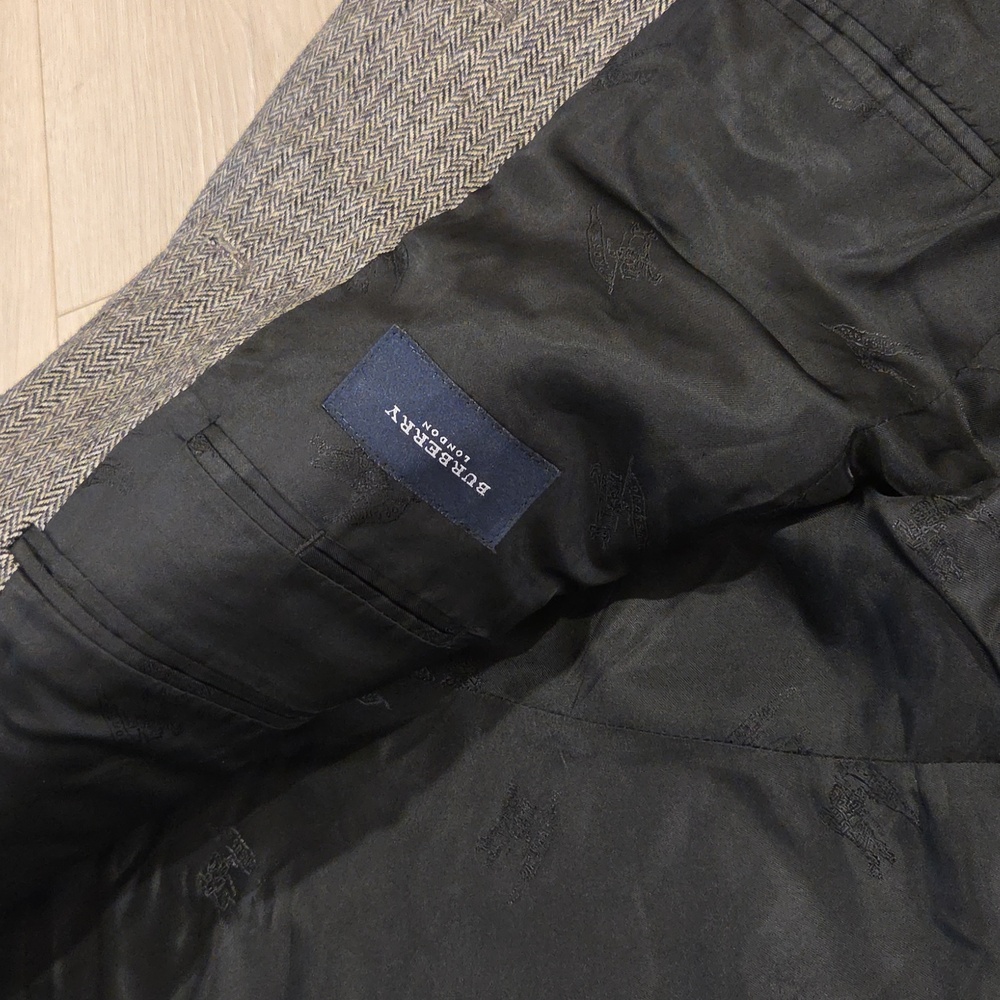 Burberry Wool Blend Jacket - Picture 8 of 9